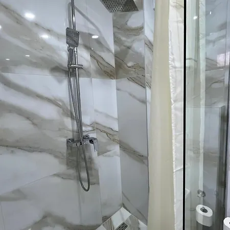 アパート Center *